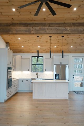 386 Mountain Laurel Ridge, Mineral Bluff, GA 30559