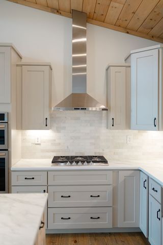 386 Mountain Laurel Ridge, Mineral Bluff, GA 30559