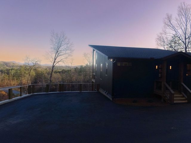 386 Mountain Laurel Ridge, Mineral Bluff, GA 30559