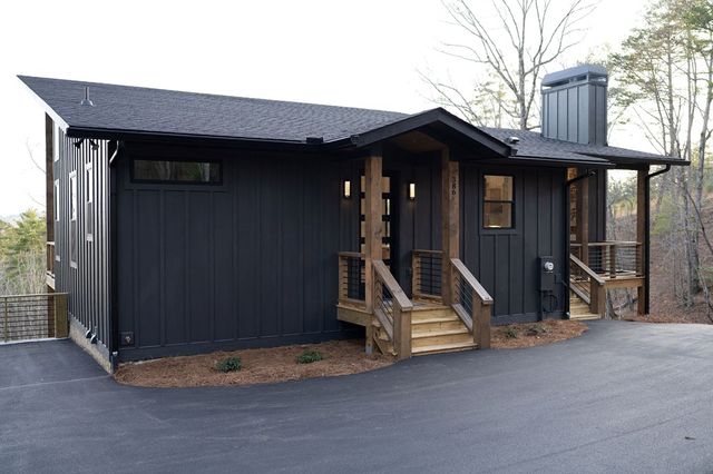 386 Mountain Laurel Ridge, Mineral Bluff, GA 30559