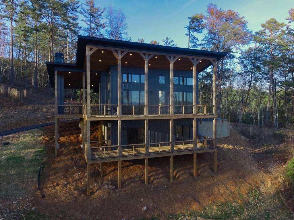 386 Mountain Laurel Ridge, Mineral Bluff, GA 30559