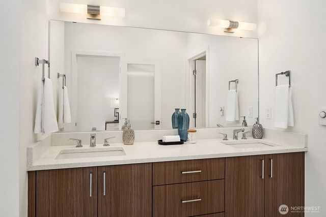 170 107th Court SE, Bellevue, WA 98004