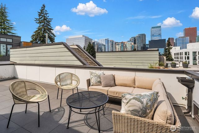 170 107th Court SE, Bellevue, WA 98004