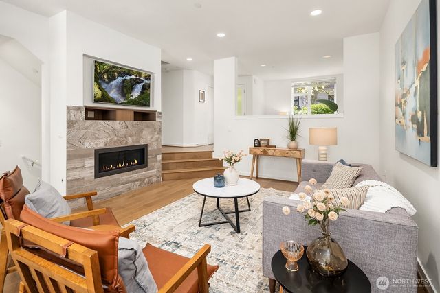 170 107th Court SE, Bellevue, WA 98004