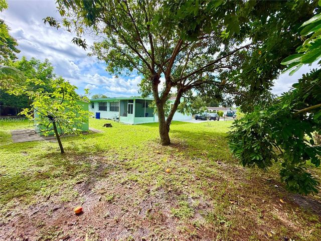 3851 NW 210th Ter, Miami Gardens, FL 33055