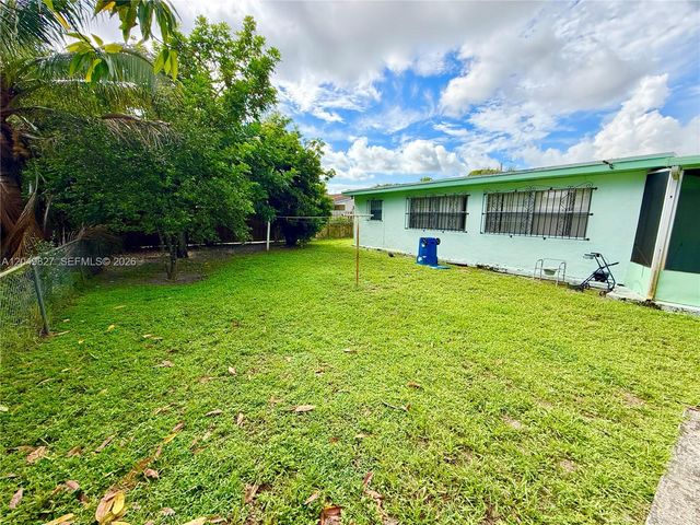3851 NW 210th Ter, Miami Gardens, FL 33055