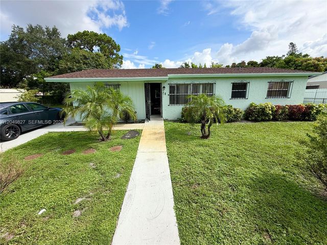 3851 NW 210th Ter, Miami Gardens, FL 33055