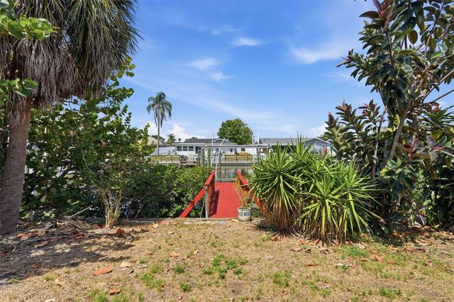 10621 HATTERAS DRIVE, Tampa, FL 33615