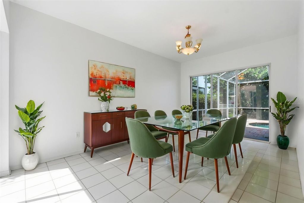 Image 14 of property listing at 10621 HATTERAS DRIVE, Tampa, FL 33615
