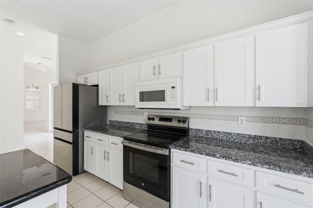 Image 18 of property listing at 10621 HATTERAS DRIVE, Tampa, FL 33615