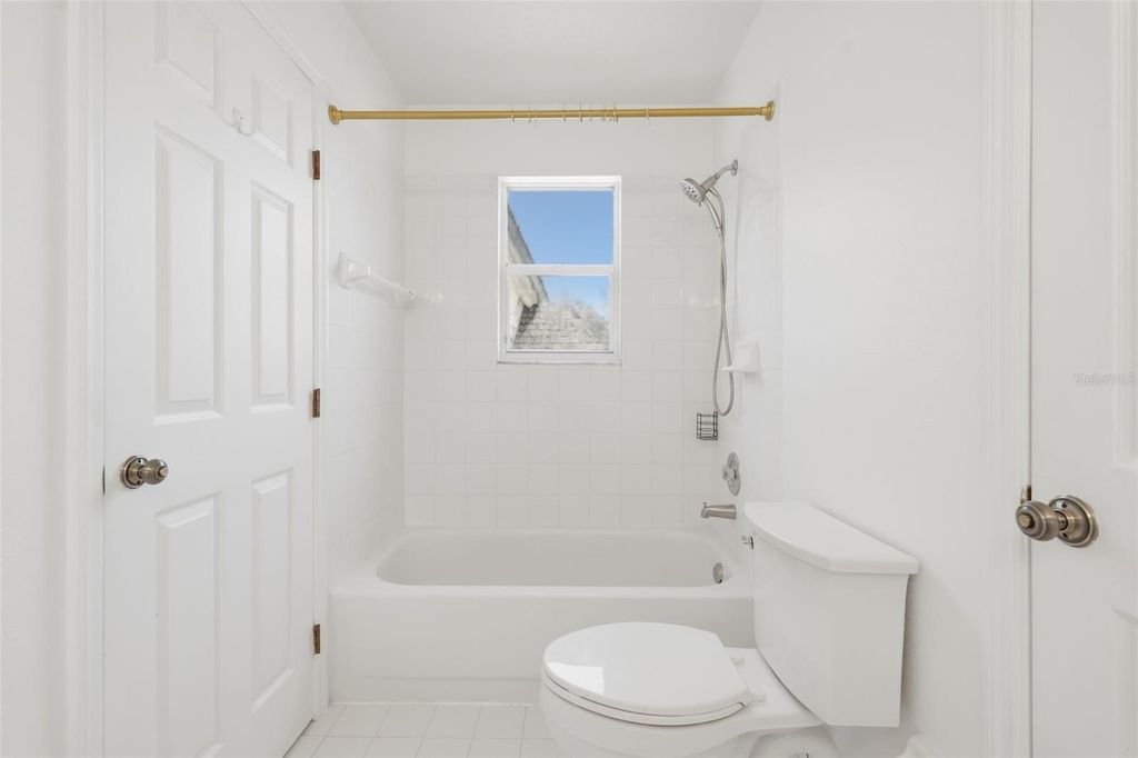 Image 43 of property listing at 10621 HATTERAS DRIVE, Tampa, FL 33615