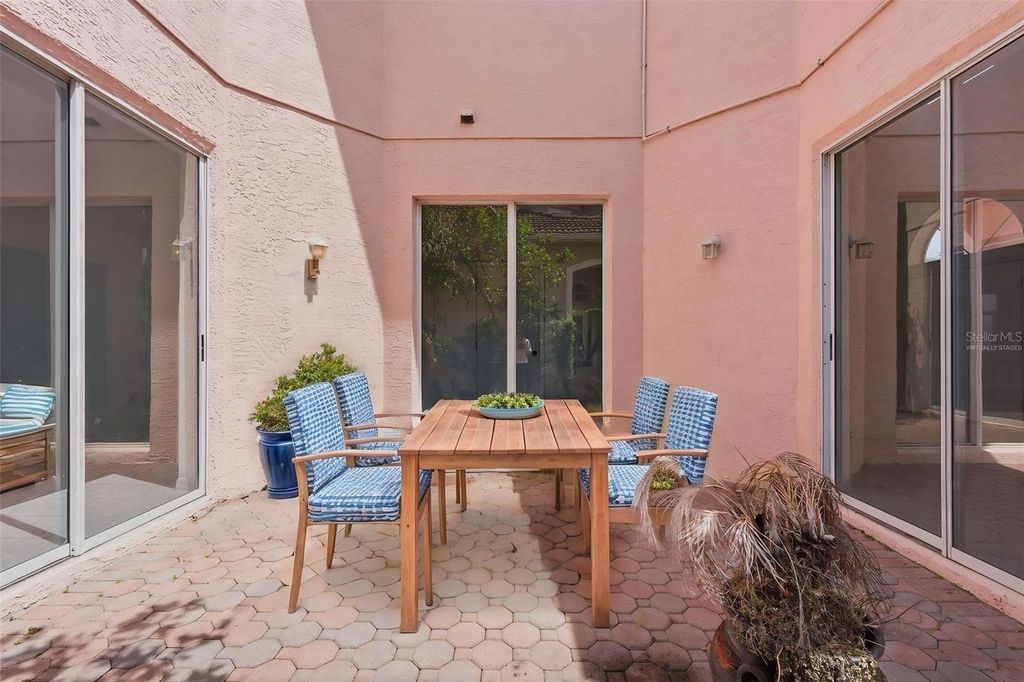 Image 51 of property listing at 10621 HATTERAS DRIVE, Tampa, FL 33615