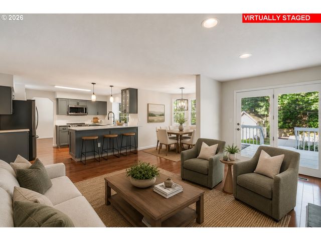 6343 FAILING St, West Linn, OR 97068