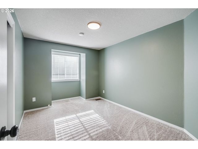 6343 FAILING St, West Linn, OR 97068