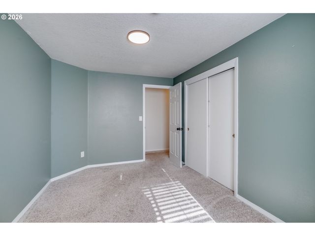 6343 FAILING St, West Linn, OR 97068