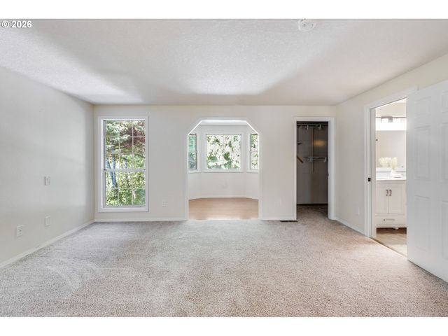 6343 FAILING St, West Linn, OR 97068
