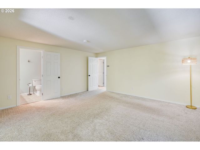 6343 FAILING St, West Linn, OR 97068