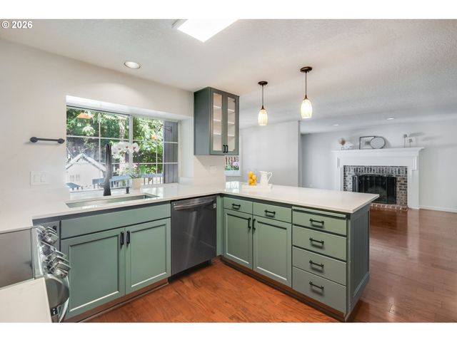 6343 FAILING St, West Linn, OR 97068