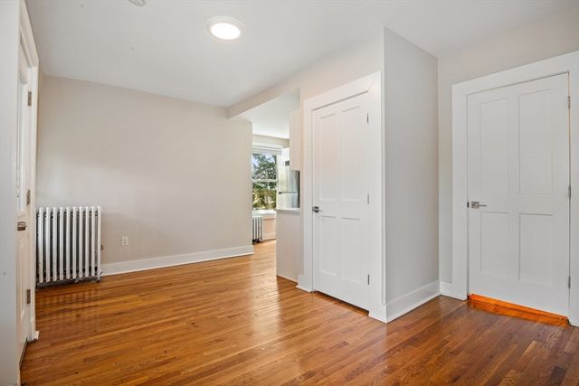 35 Oak Ave 2, Worcester, MA 01605