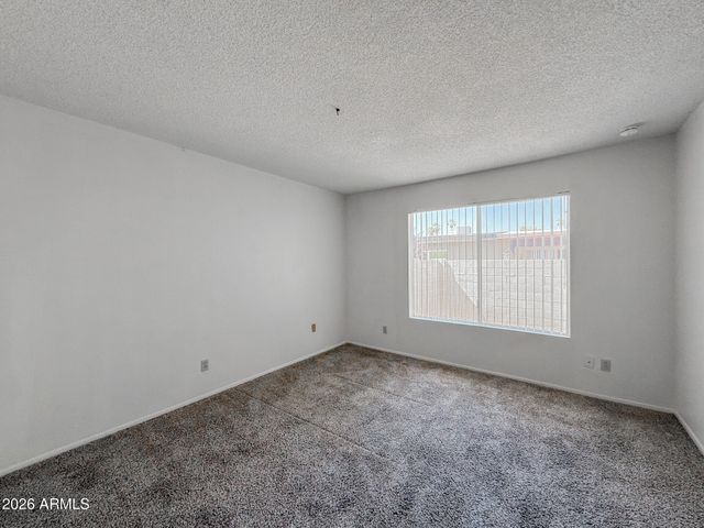 812 W DUKE Drive, Tempe, AZ 85283