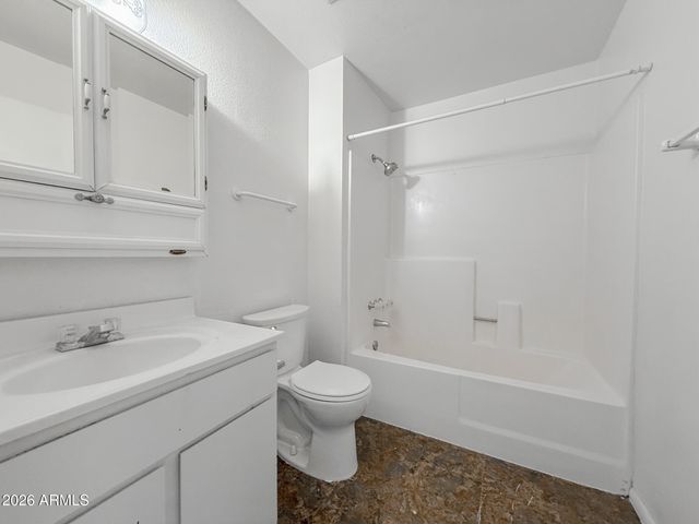 812 W DUKE Drive, Tempe, AZ 85283