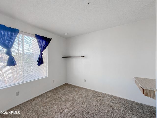 812 W DUKE Drive, Tempe, AZ 85283