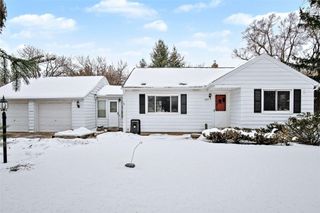 665 4 Mile Road Nw, Alpine Twp, MI 49321