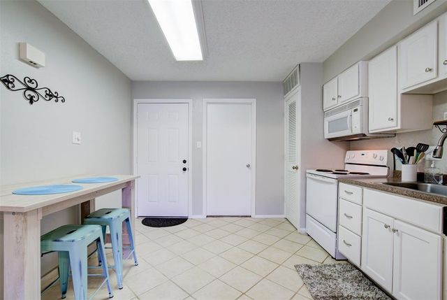 12900 Walden Road 202B, Montgomery, TX 77356