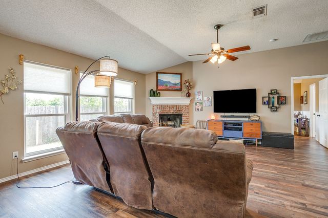 9425 Carson Ranch Road, Crowley, TX 76036