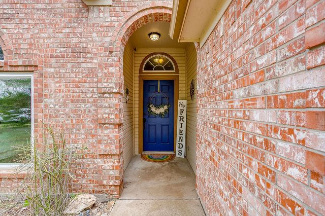 9425 Carson Ranch Road, Crowley, TX 76036