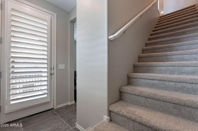 1741 E CHELSEA Lane, Gilbert, AZ 85295