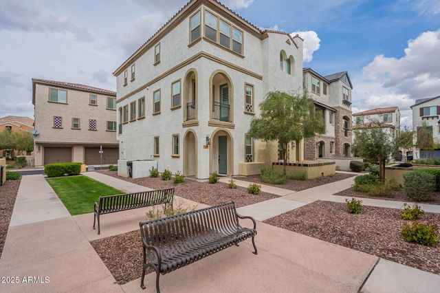1741 E CHELSEA Lane, Gilbert, AZ 85295