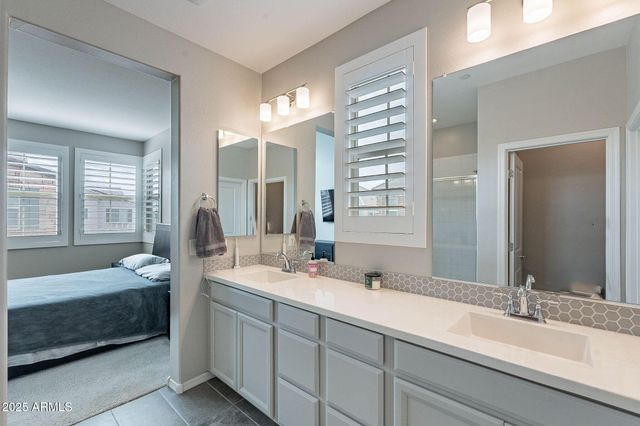 1741 E CHELSEA Lane, Gilbert, AZ 85295