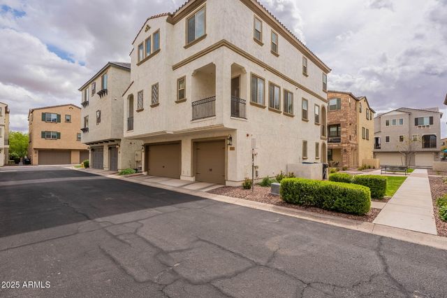 1741 E CHELSEA Lane, Gilbert, AZ 85295