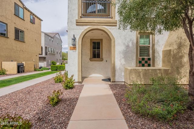 1741 E CHELSEA Lane, Gilbert, AZ 85295