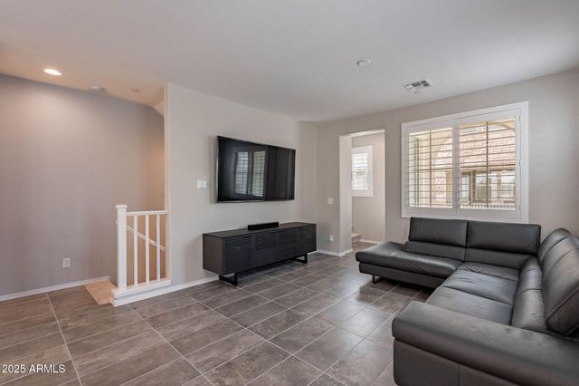 1741 E CHELSEA Lane, Gilbert, AZ 85295