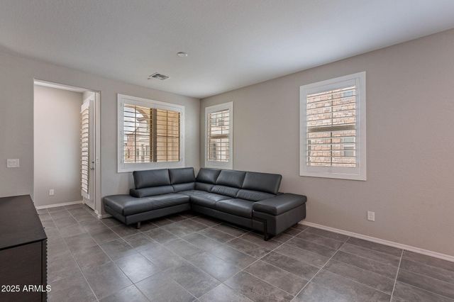 1741 E CHELSEA Lane, Gilbert, AZ 85295