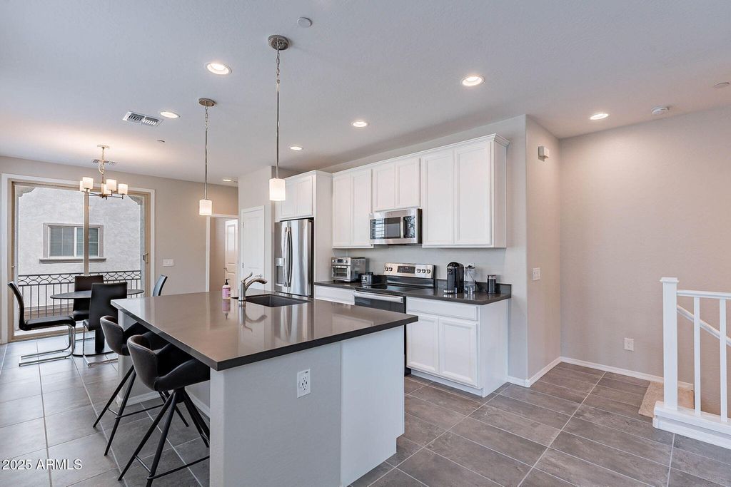 1741 E CHELSEA Lane, Gilbert, AZ 85295
