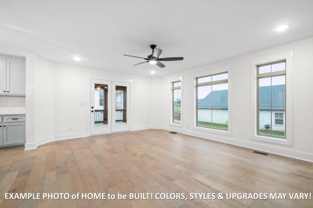 914 Bankside Dr, Clarksville, TN 37043