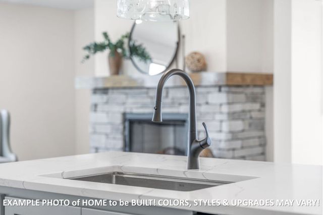 914 Bankside Dr, Clarksville, TN 37043