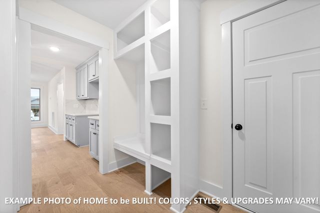 914 Bankside Dr, Clarksville, TN 37043