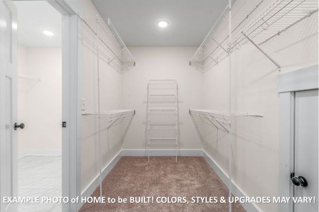 914 Bankside Dr, Clarksville, TN 37043