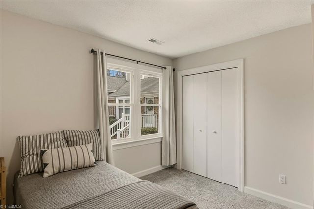 5137 Autumncrest Drive, Greensboro, NC 27407