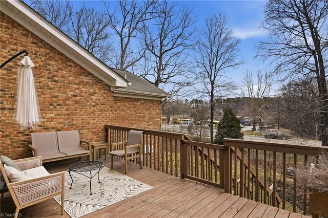 5137 Autumncrest Drive, Greensboro, NC 27407