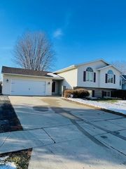 5505 23rd Avenue NW, Rochester, MN 55901