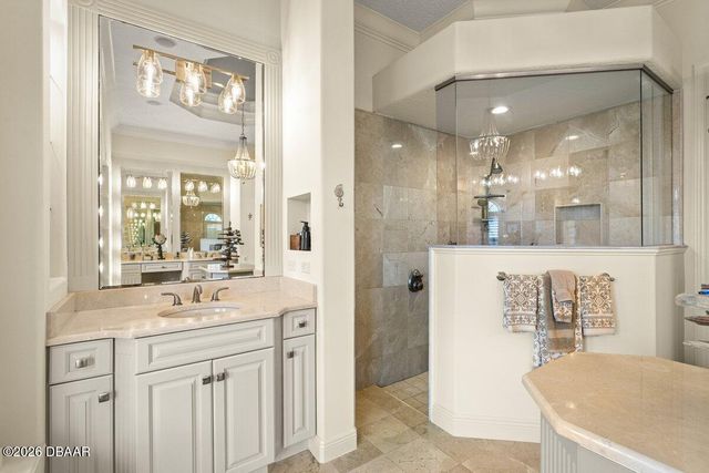 10 Rue Grande Mer E, Palm Coast, FL 32137