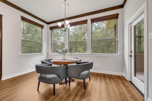 182 Stagecoach Circle, Huntsville, TX 77340