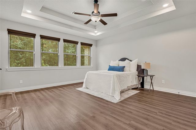 182 Stagecoach Circle, Huntsville, TX 77340