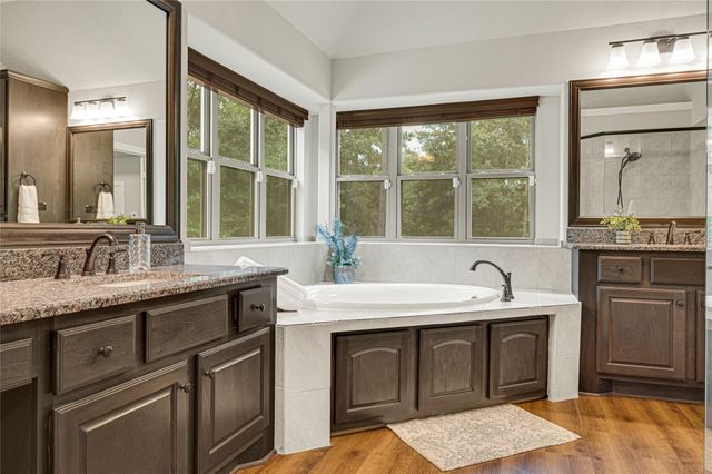 182 Stagecoach Circle, Huntsville, TX 77340