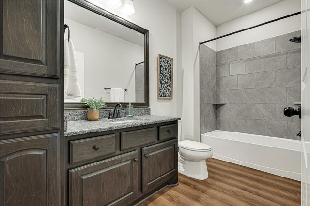 182 Stagecoach Circle, Huntsville, TX 77340